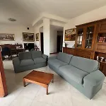 بيت للعطل Charming House On The