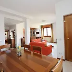 Charming House On The بيت للعطل ليتْسّينو