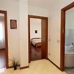 بيت للعطل Charming House On The