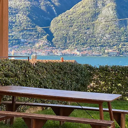 Сasa de vacaciones Charming House On The